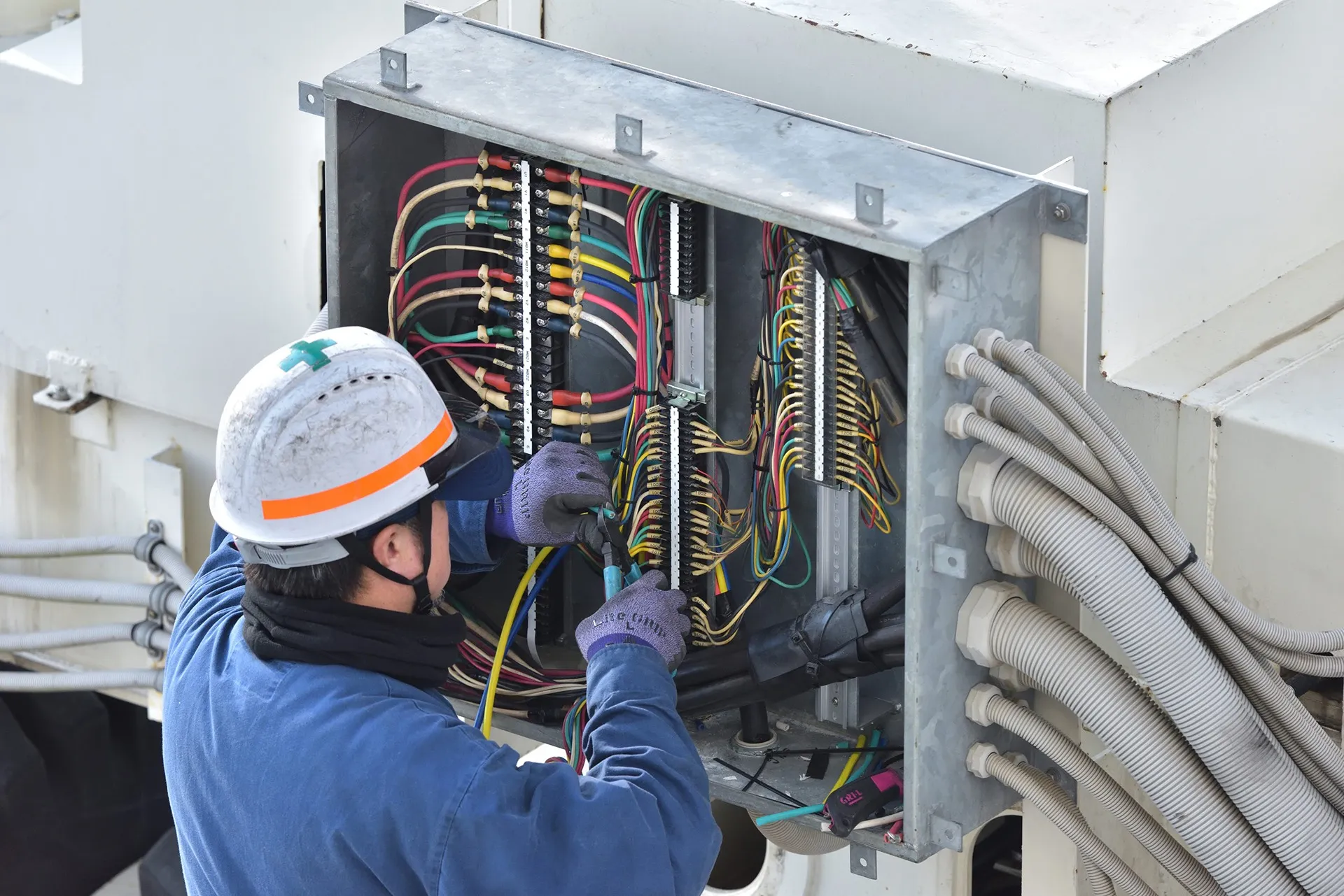 有限会社山和電気商会